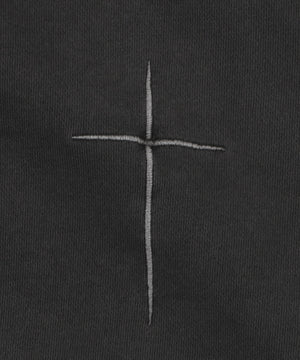 クロス刺繍ZIPパーカー