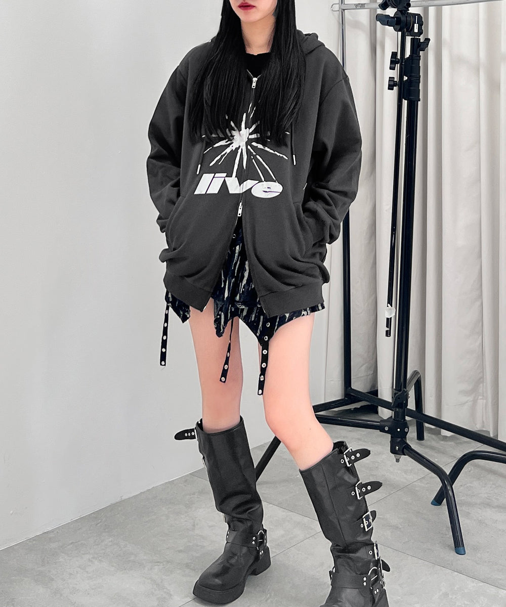 スミクロ モデル：154㎝ L着用