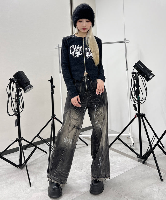 ブラック モデル：159㎝ FREE着用