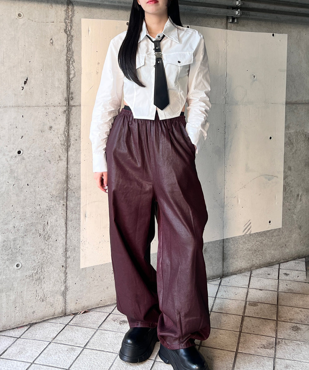 ホワイト モデル：154㎝ FREE着用