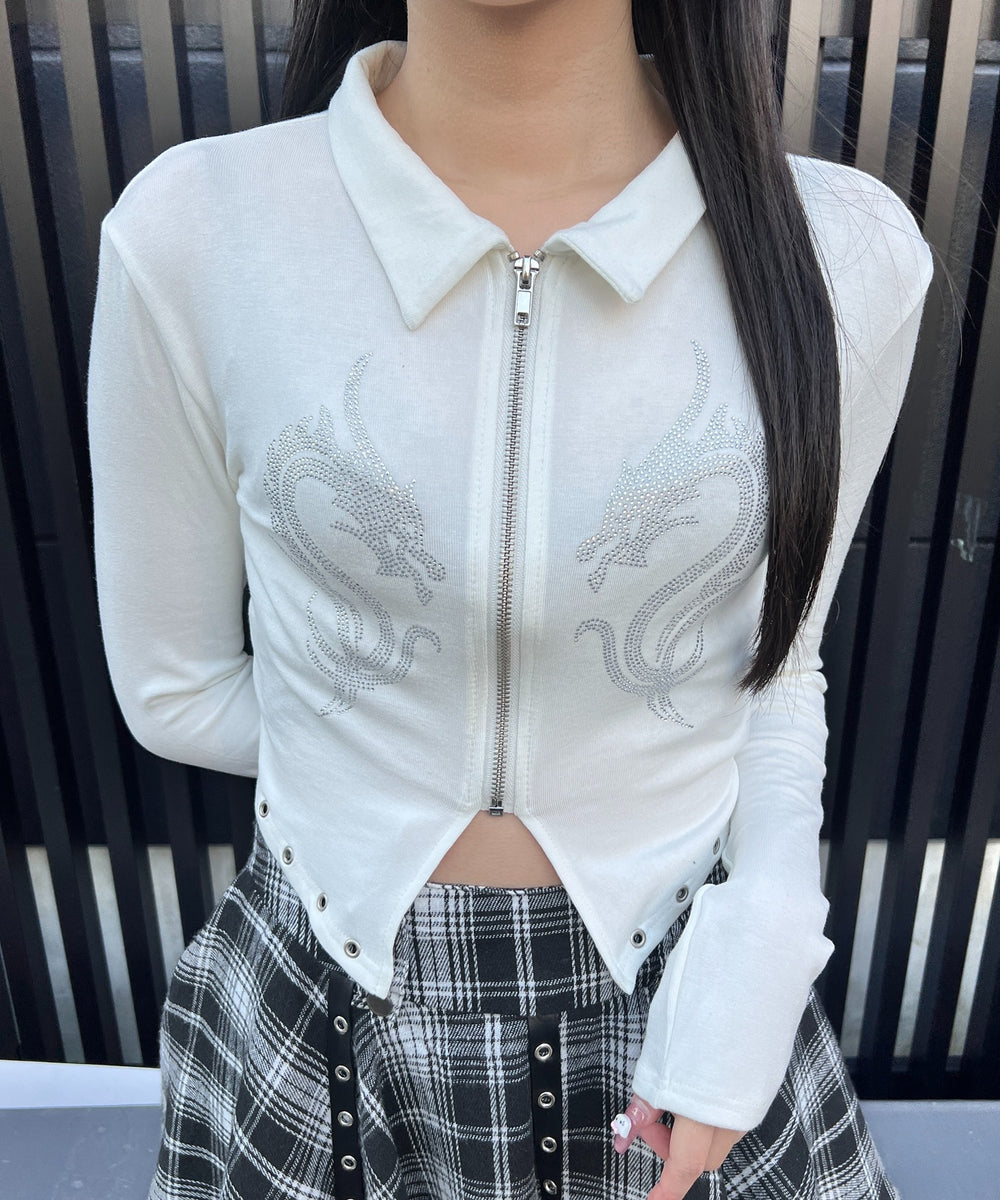 ホワイト モデル：154㎝ FREE着用