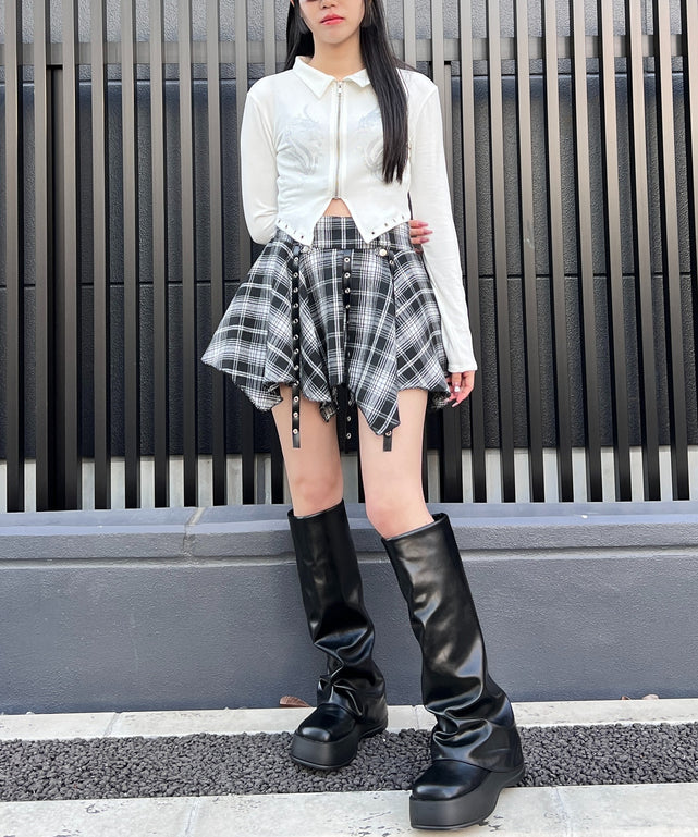 ホワイト モデル：154㎝ FREE着用