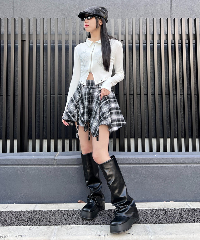 ホワイト モデル：154㎝ FREE着用