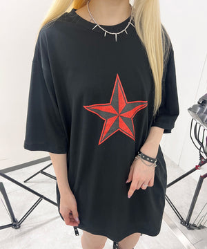 ブラック モデル：159㎝ FREE着用