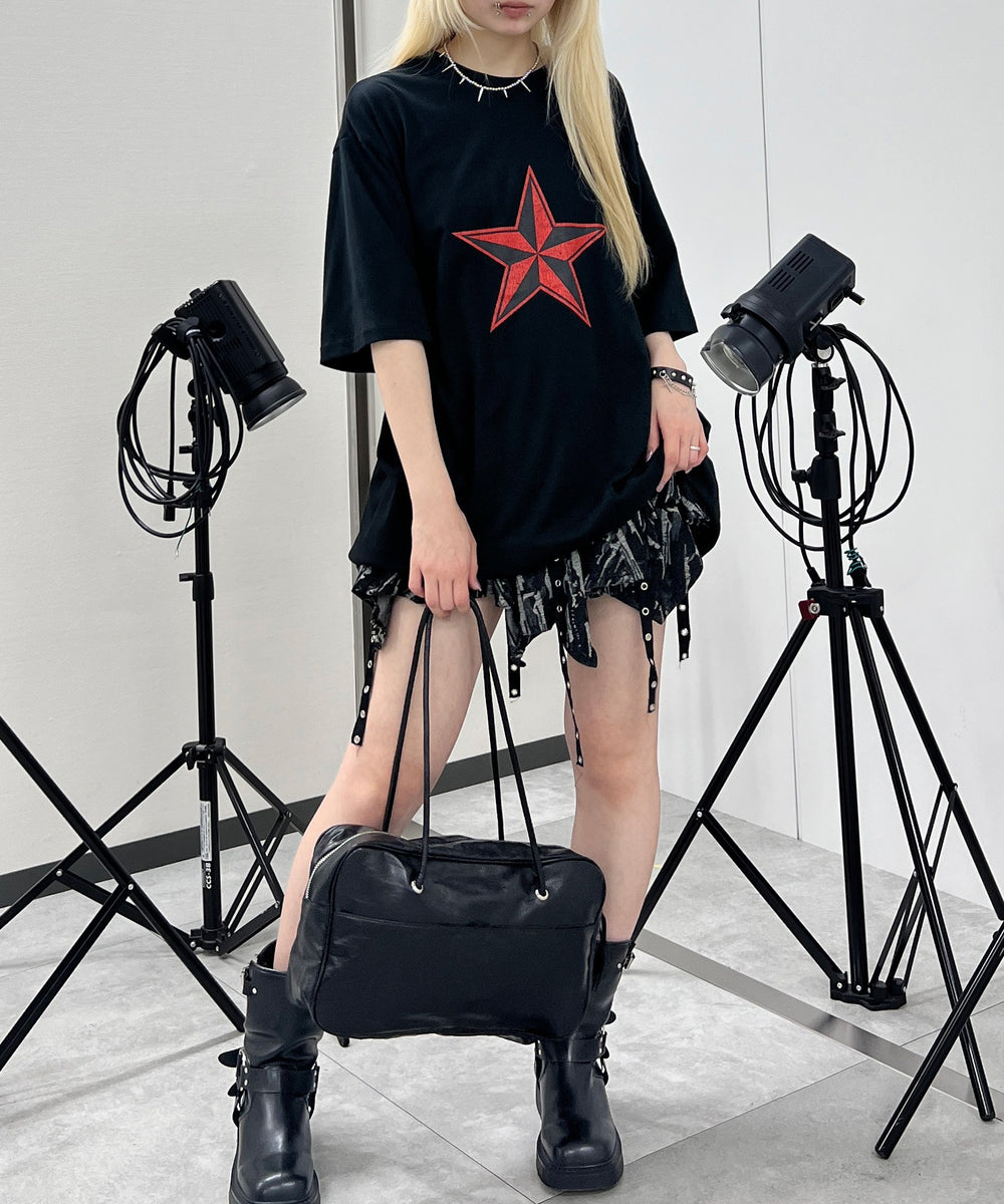 ブラック モデル：159㎝ FREE着用