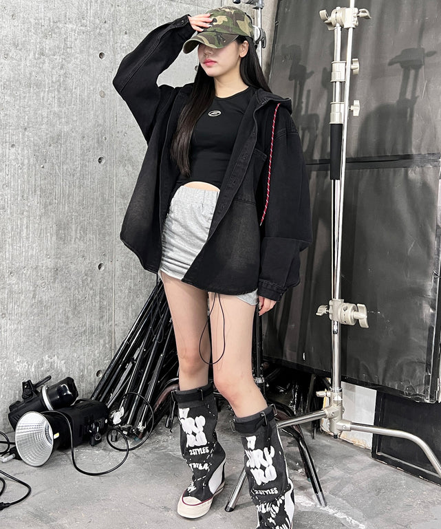 ブラック モデル：159㎝ FREE着用