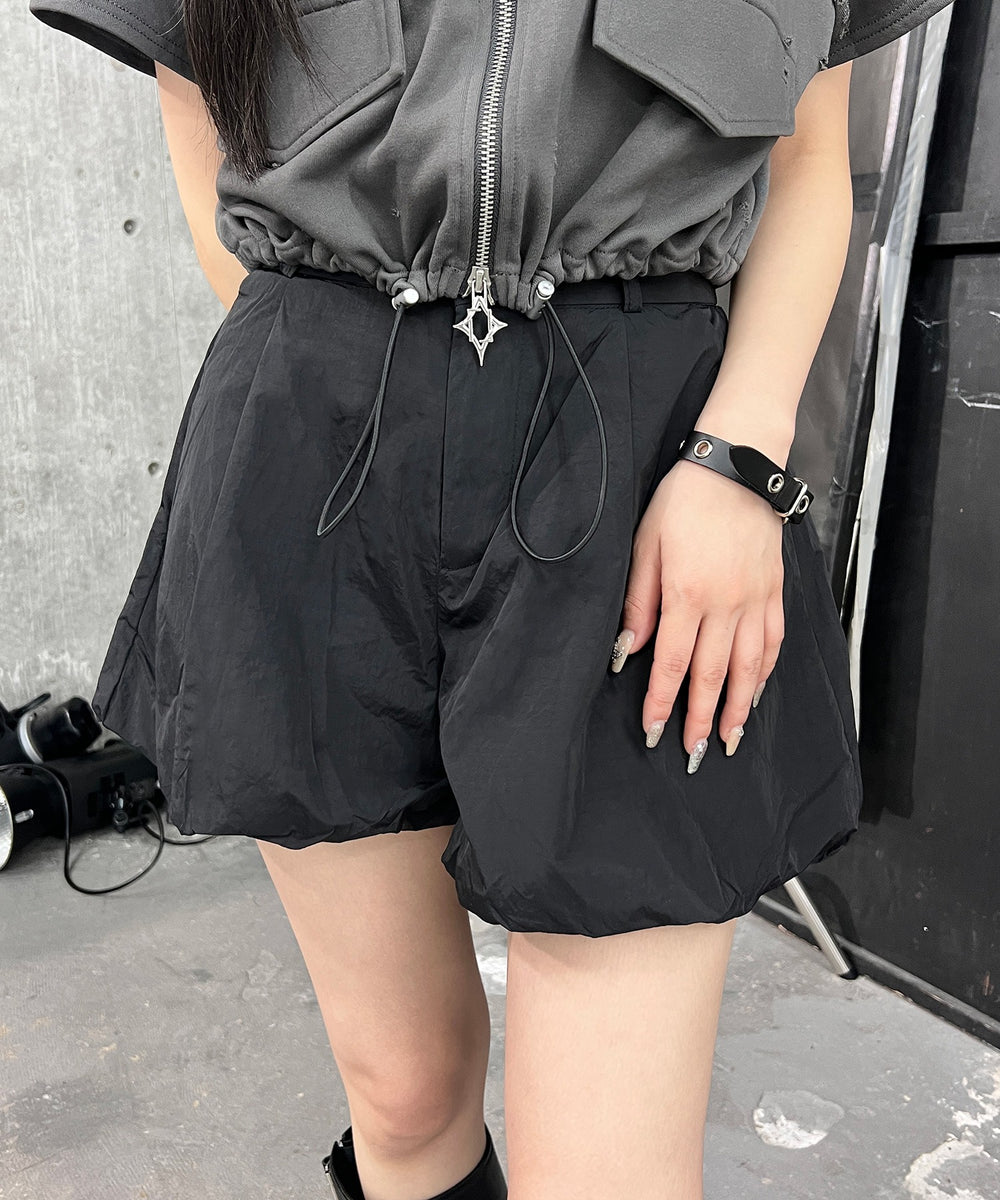 ブラック モデル：154㎝ FREE着用