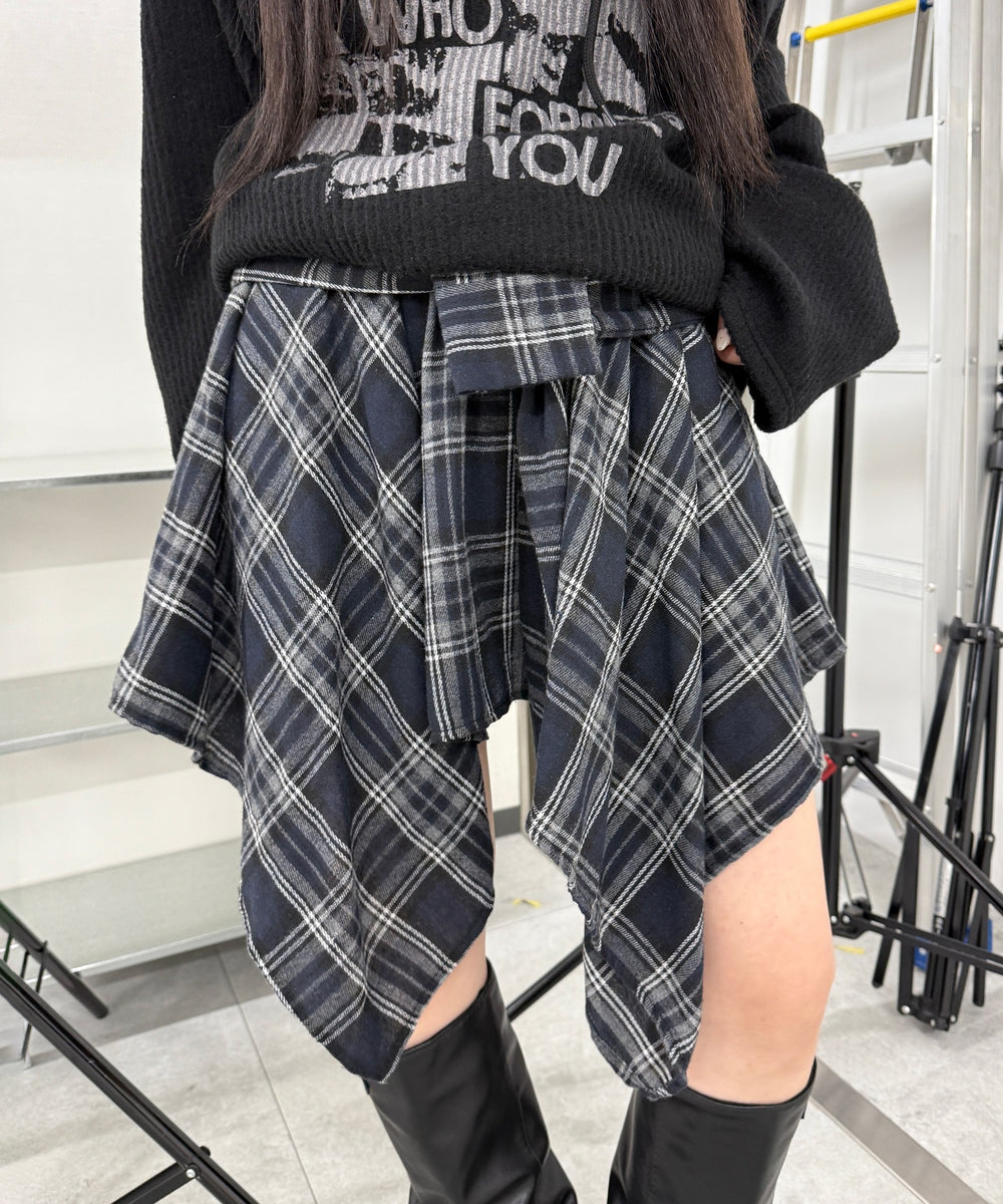 ネイビー モデル：160㎝ FREE着用