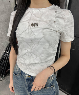 ホワイト モデル：154㎝ FREE着用