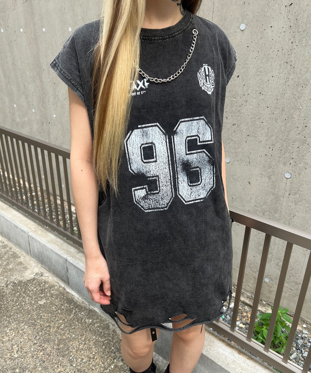 柄5 モデル：160㎝ FREE着用