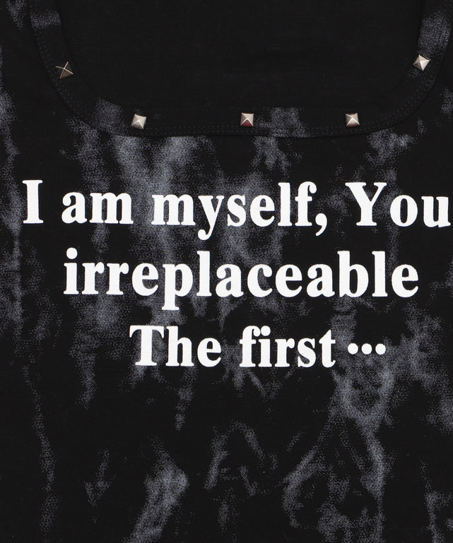 ネックラインスタッズピチT