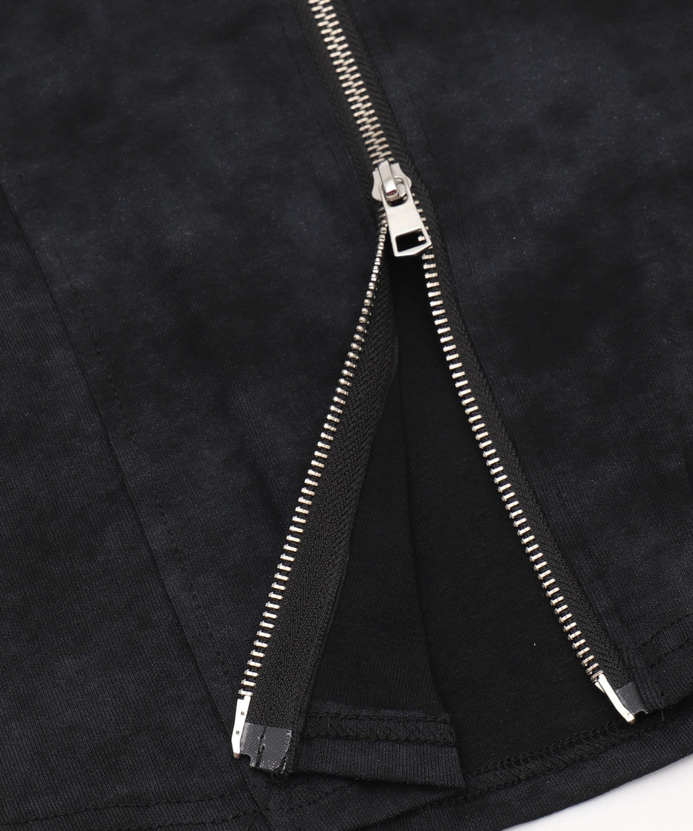 メタルバッジZIP UPトップ