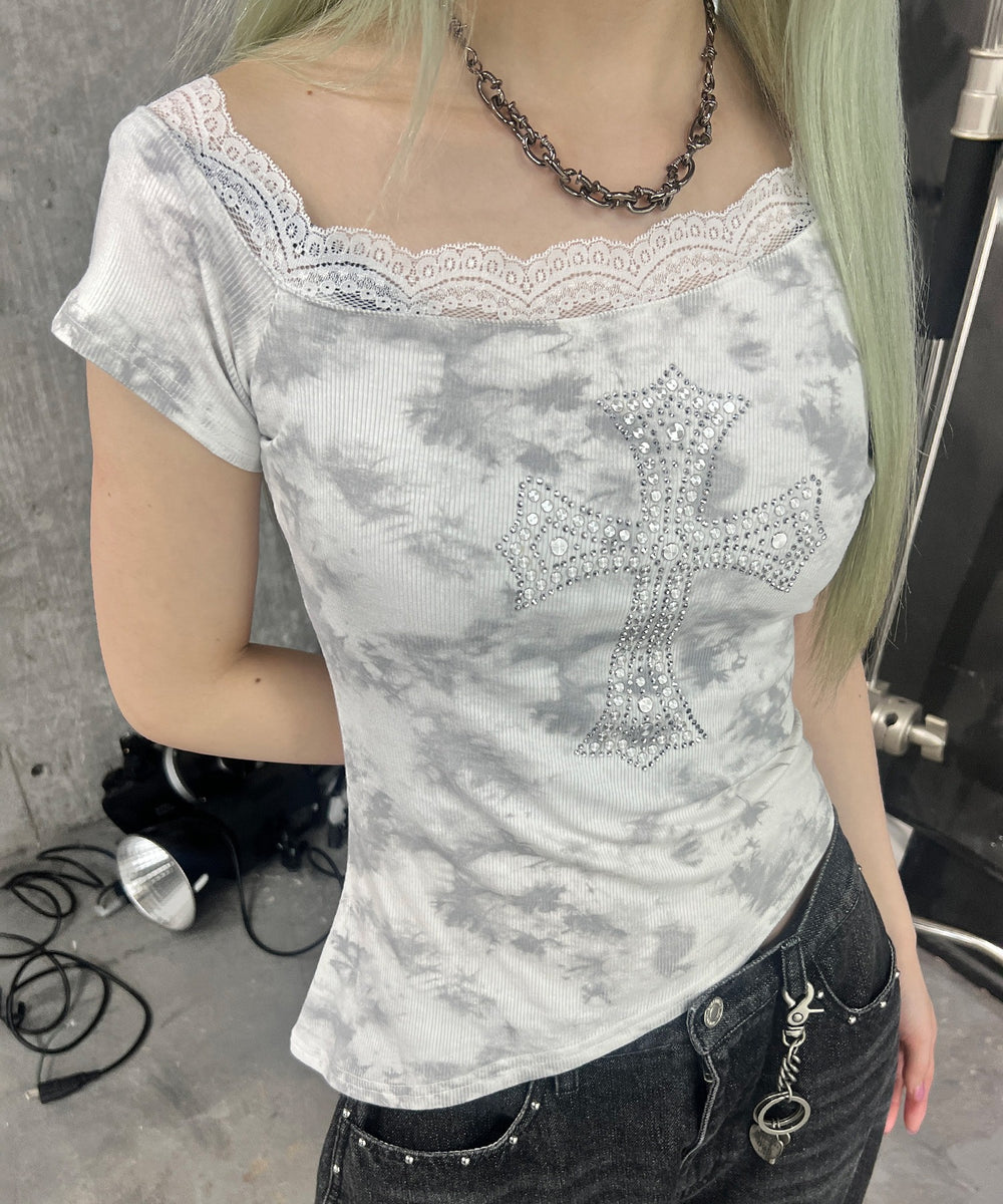 ホワイト モデル：160㎝ FREE着用