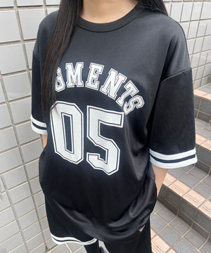 ブラック モデル：154㎝ FREE着用