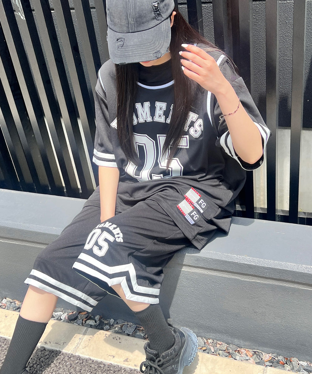 ブラック モデル：154㎝ FREE着用