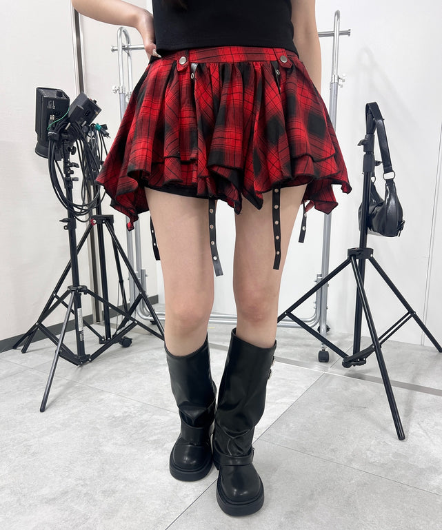 レッド モデル：154㎝ FREE着用