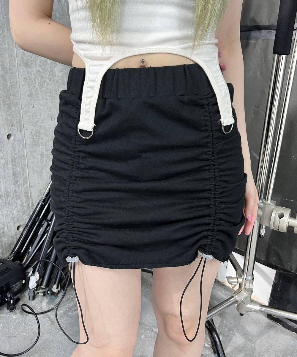 ブラック モデル：159㎝ FREE着用