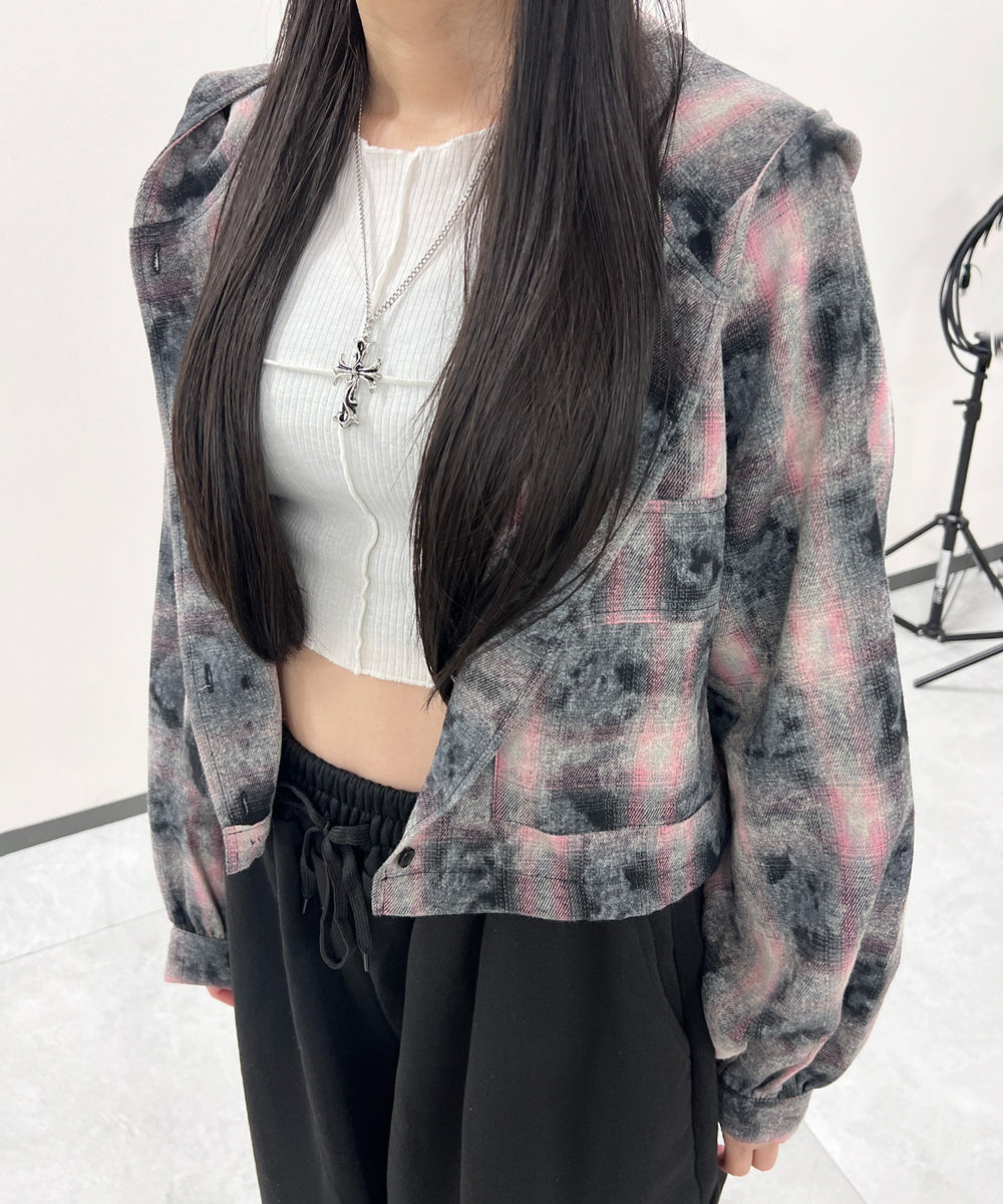 ピンク モデル：154㎝ FREE着用