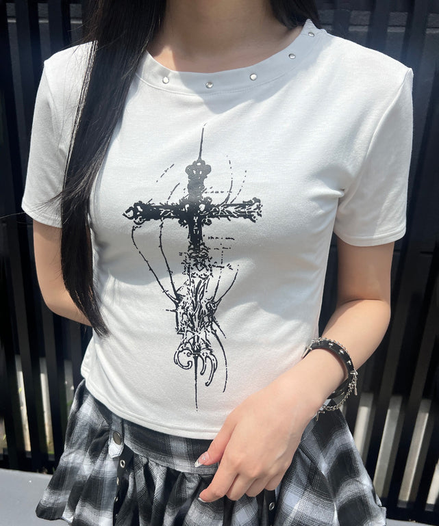 ホワイト モデル：154㎝ FREE着用