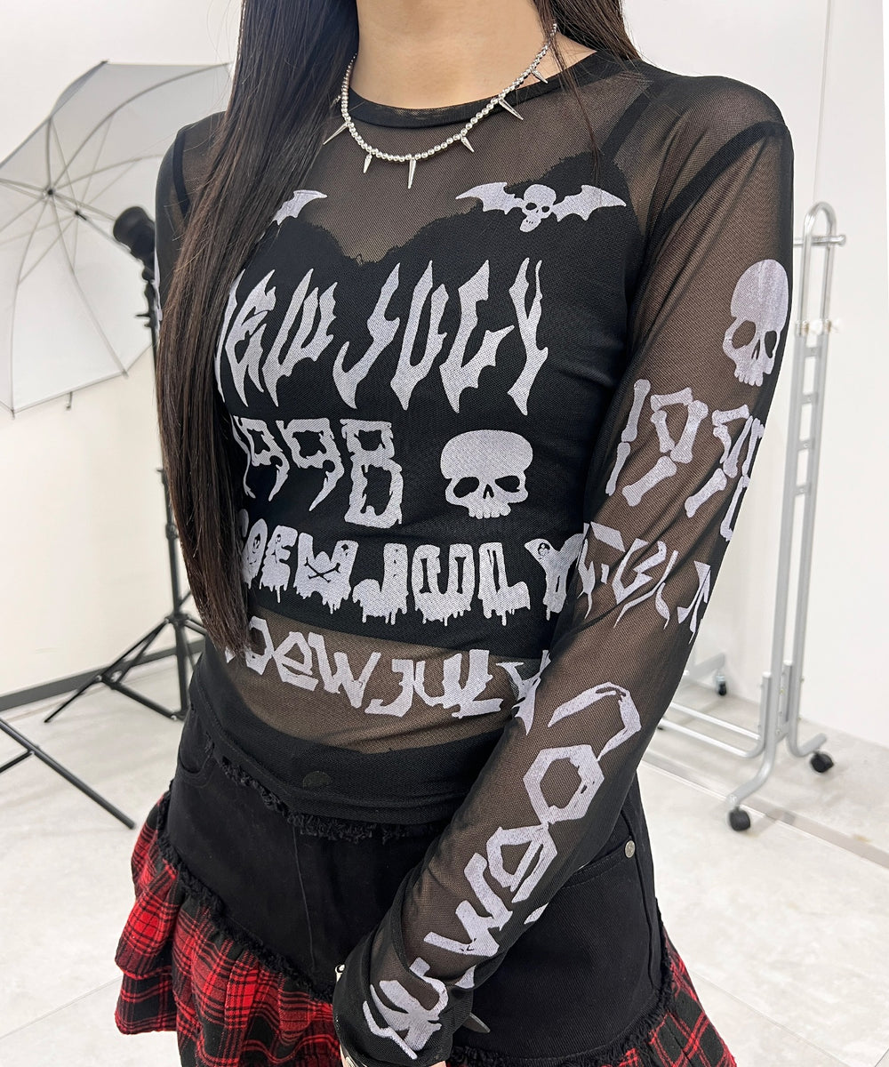 ブラック モデル：154㎝ FREE着用