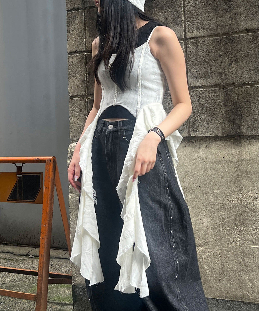 ホワイト モデル：154㎝ FREE着用