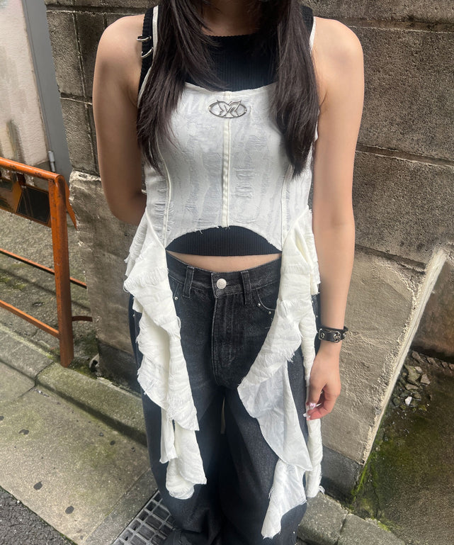 ホワイト モデル：154㎝ FREE着用