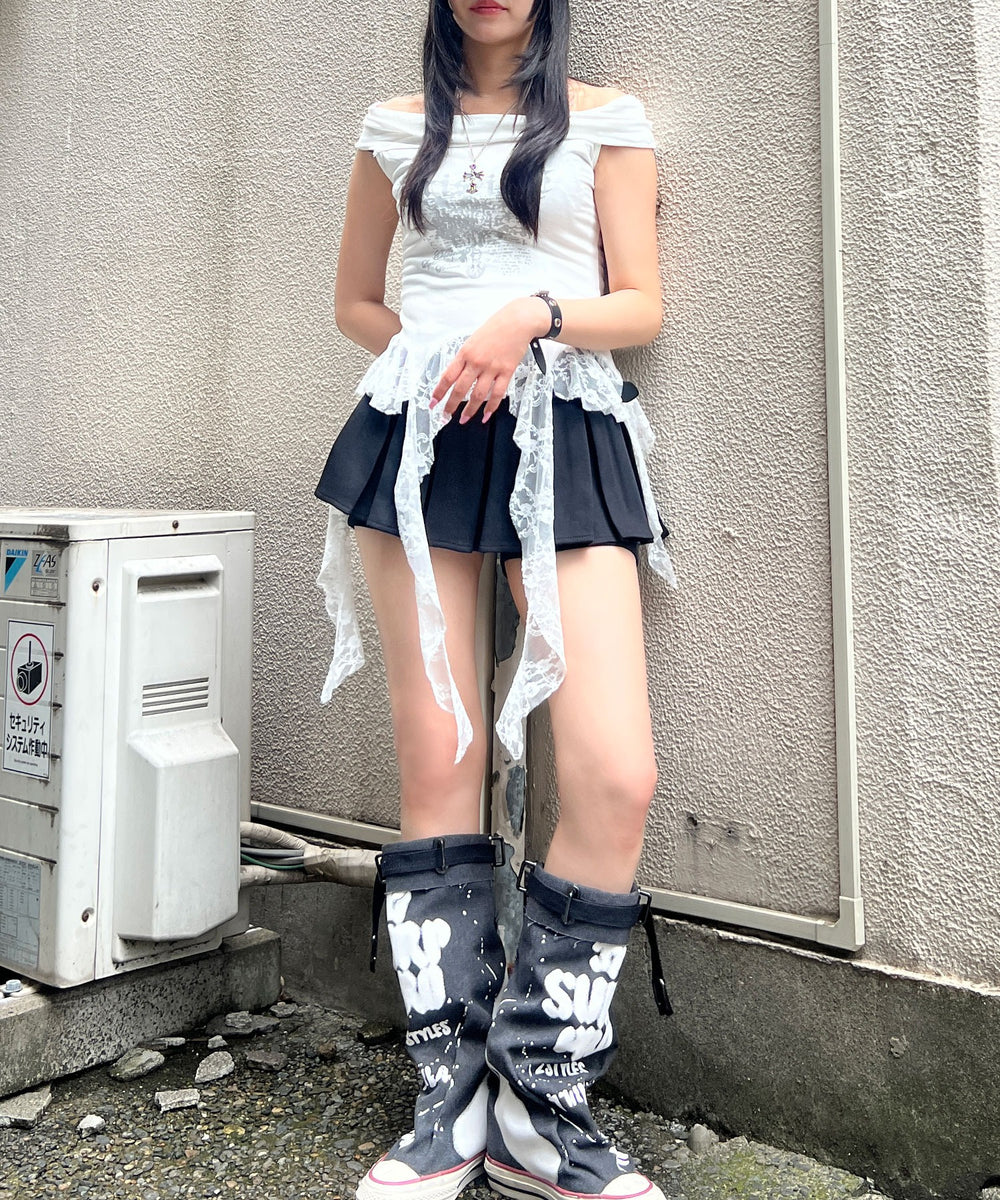 ホワイト モデル：154㎝ FREE着用