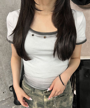 ホワイト モデル：154㎝ FREE着用