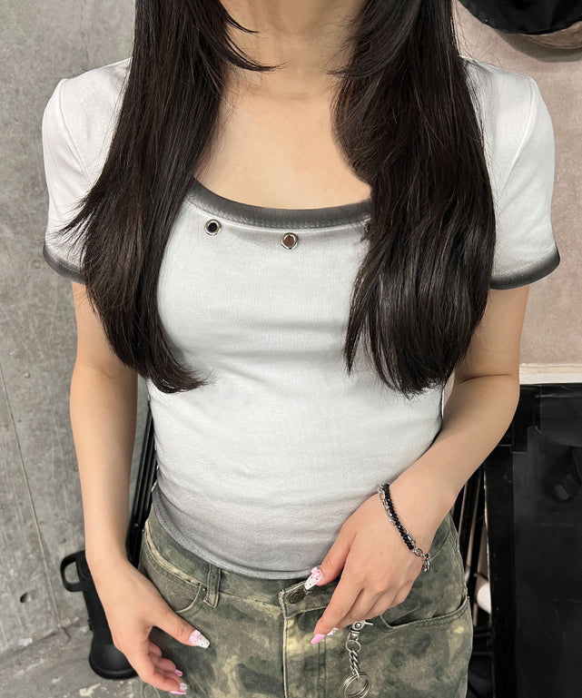 ホワイト モデル：154㎝ FREE着用