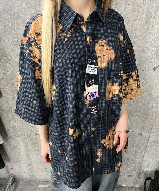 タイ付ブリーチチェックシャツ/ネイビー モデル：160㎝ FREE着用