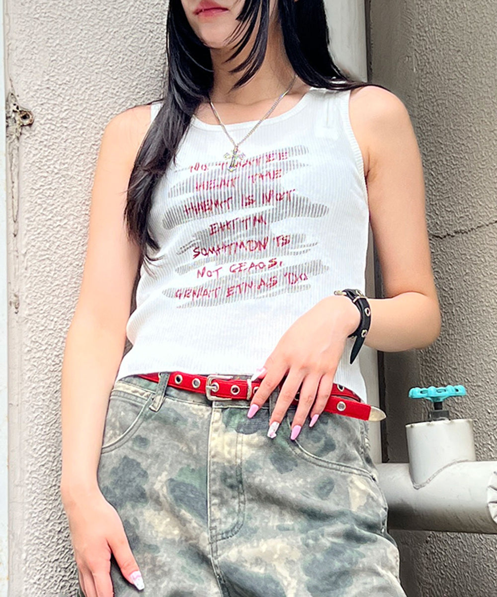 ホワイト モデル：154㎝ FREE着用