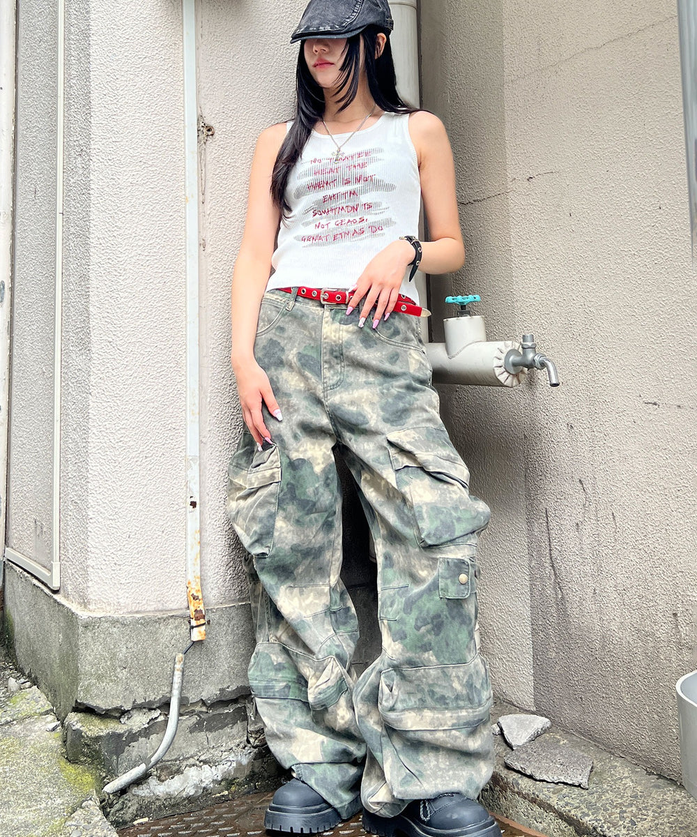 ホワイト モデル：154㎝ FREE着用