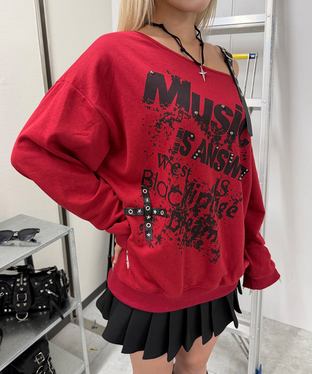 レッド モデル:160cm F着用