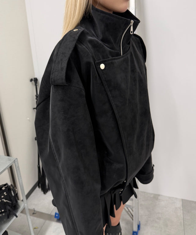 ブラック モデル:160cm F着用