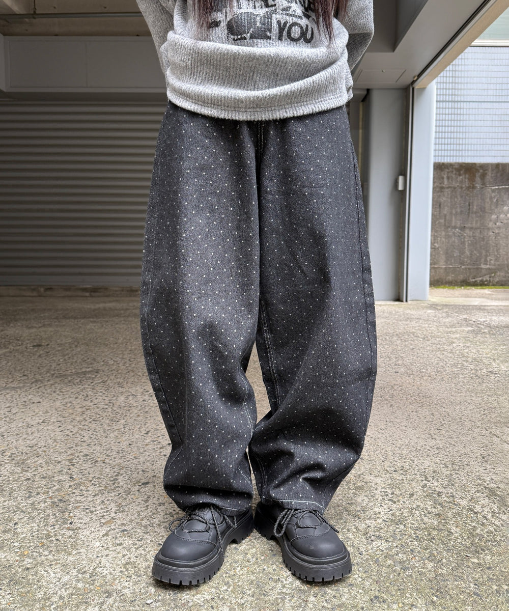 ブラック モデル：160㎝ S着用