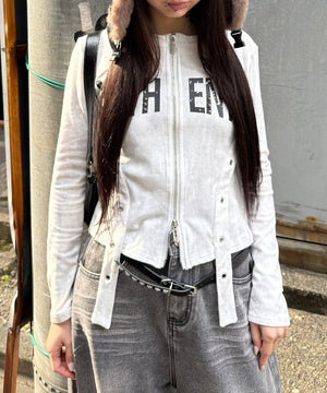 ホワイト モデル：160㎝ FREE着用