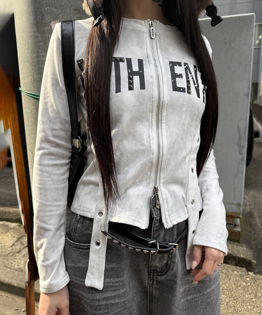 ホワイト モデル：160㎝ FREE着用