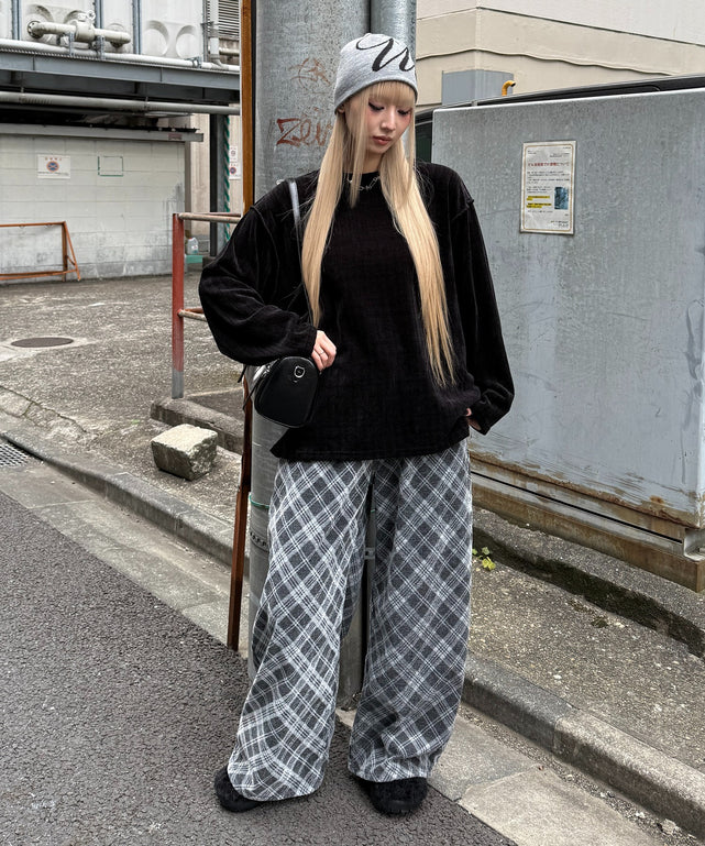 ブラック モデル：167㎝ FREE着用