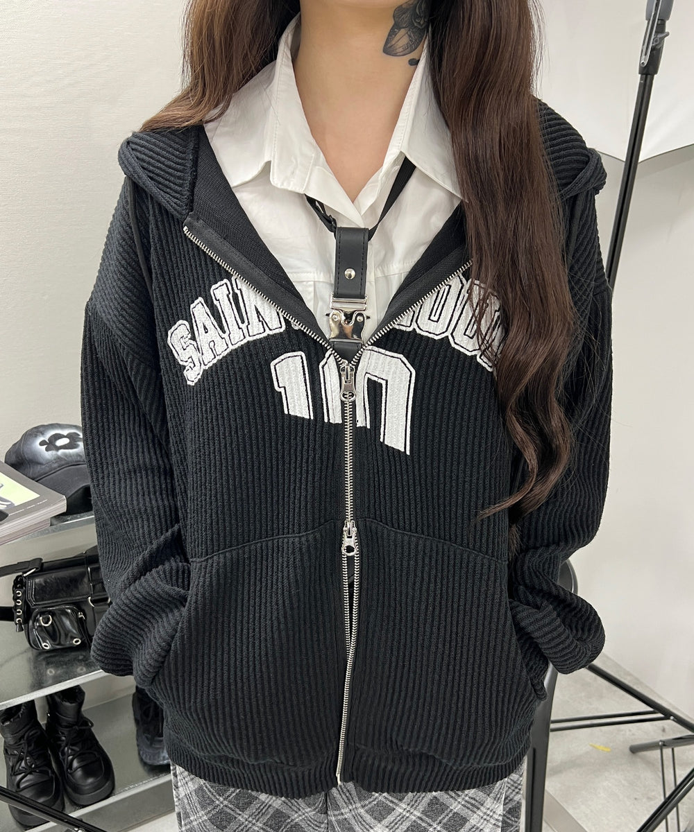 ブラック モデル：160㎝ F着用