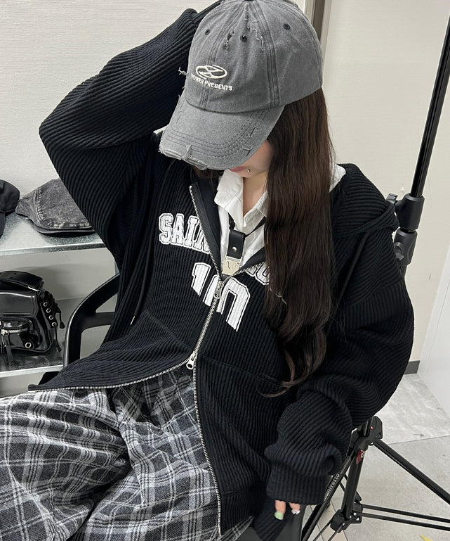 ブラック モデル：160㎝ F着用