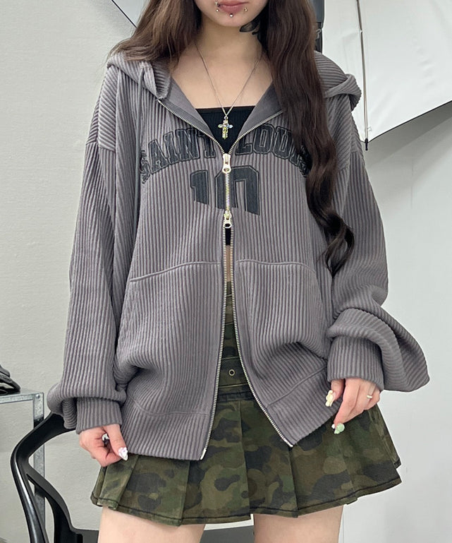 チャコール モデル：160㎝ F着用