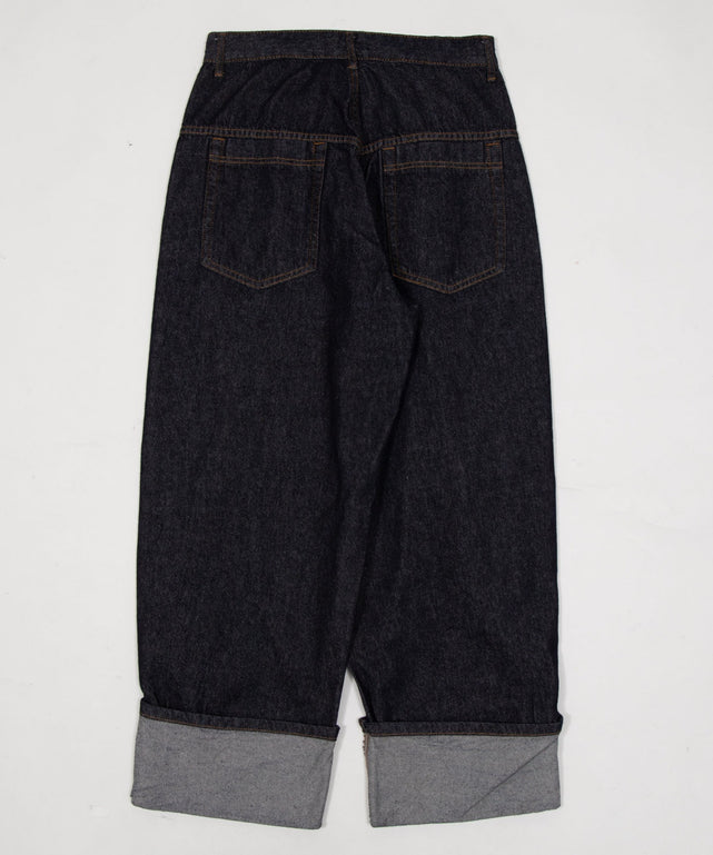 ロールアップカーブデニム