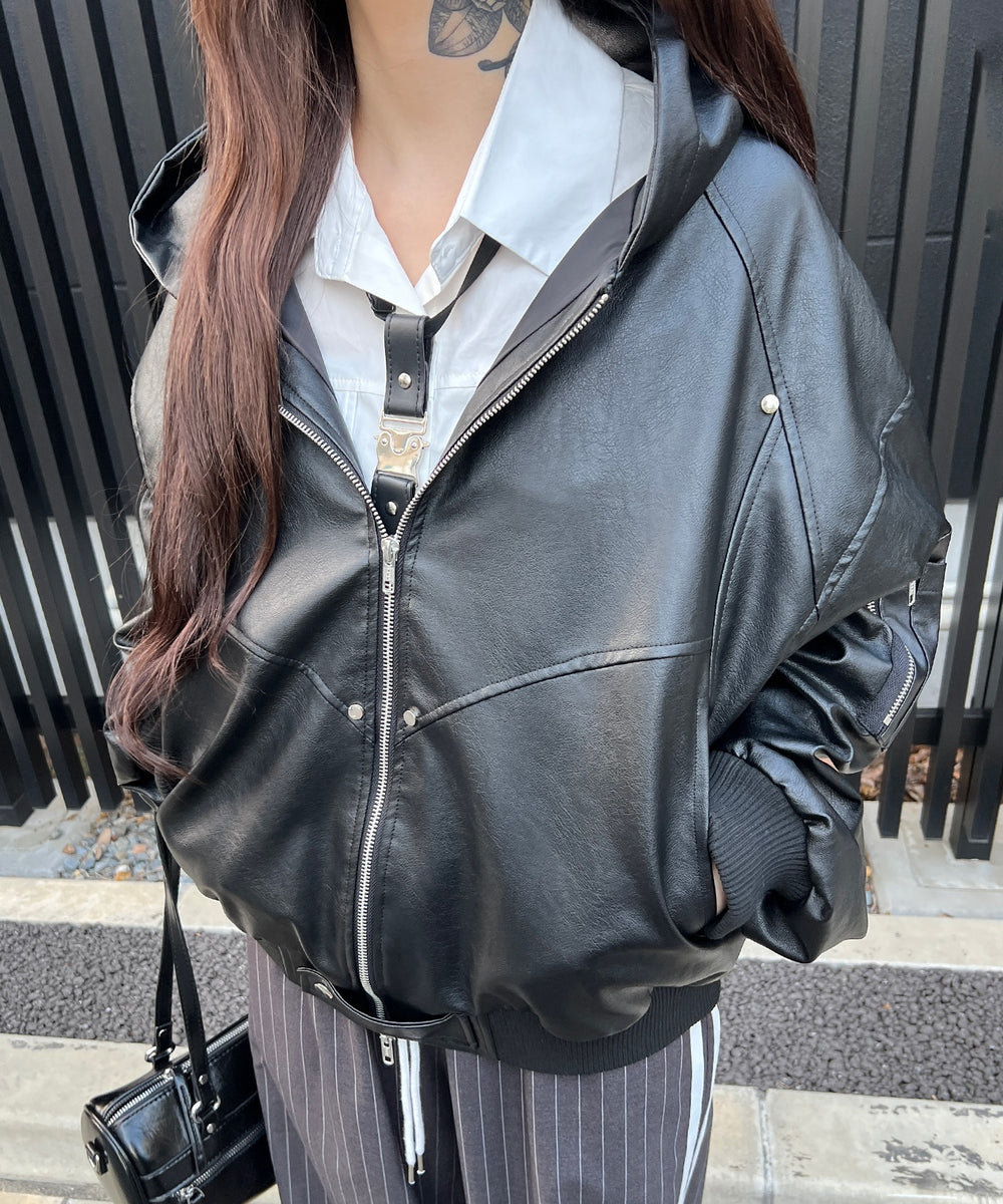 ブラック モデル：160㎝ L着用