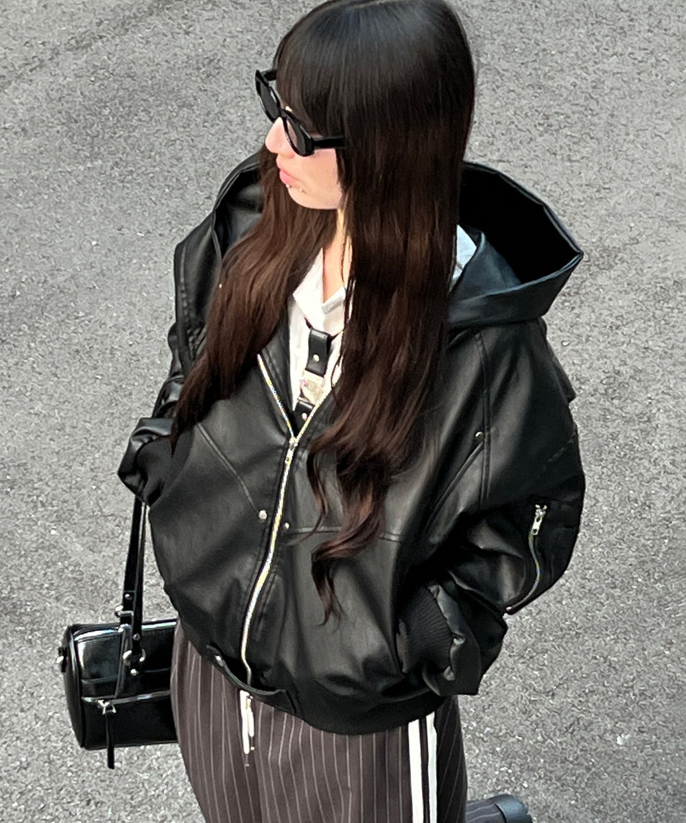 ブラック モデル：160㎝ L着用