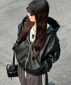 ブラック モデル：160㎝ L着用