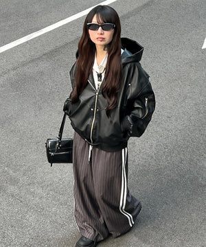 ブラック モデル：160㎝ L着用