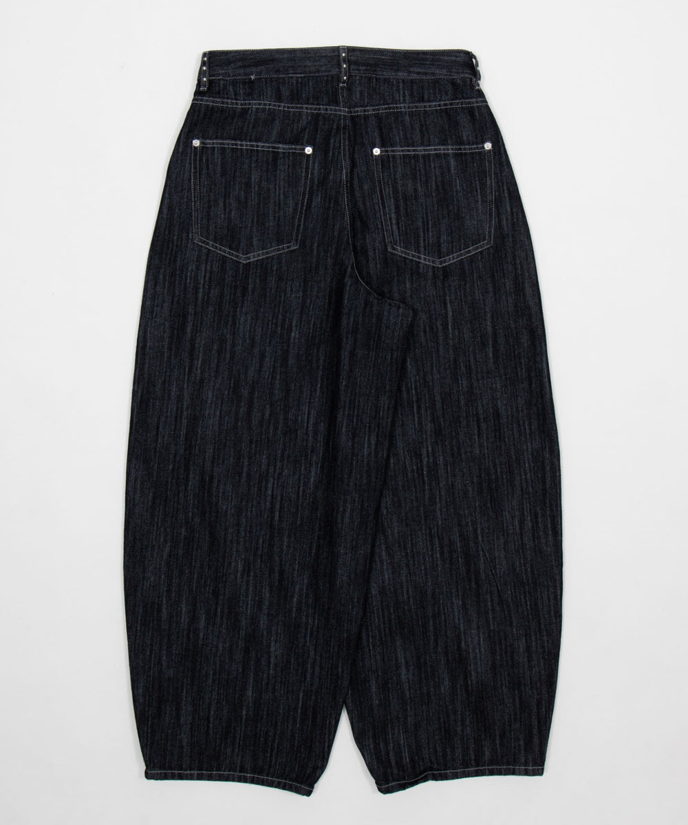 スタッズスラブカーブデニム