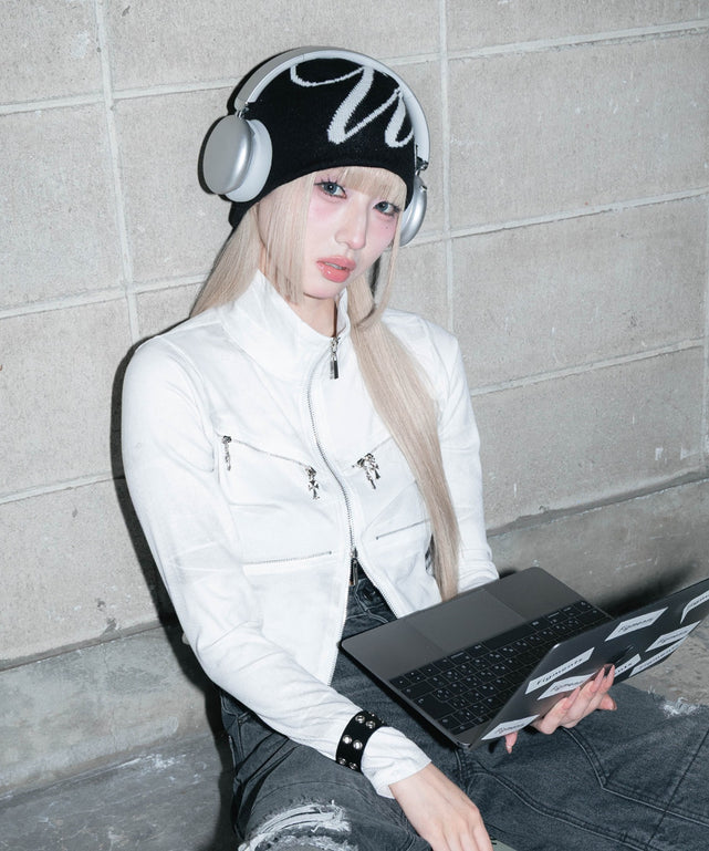 クロスジップデザイントップ/ホワイト モデル:168cm F着用