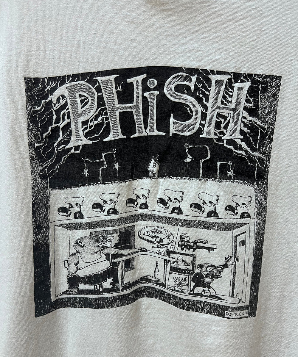 PHiSHTシャツ