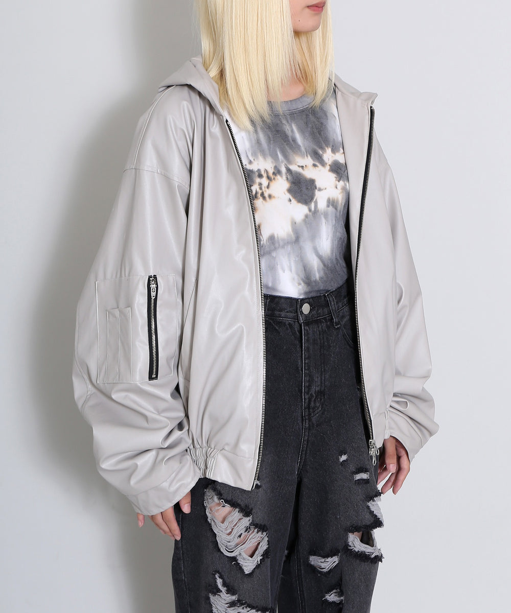 ベージュ モデル：165㎝ FREE着用